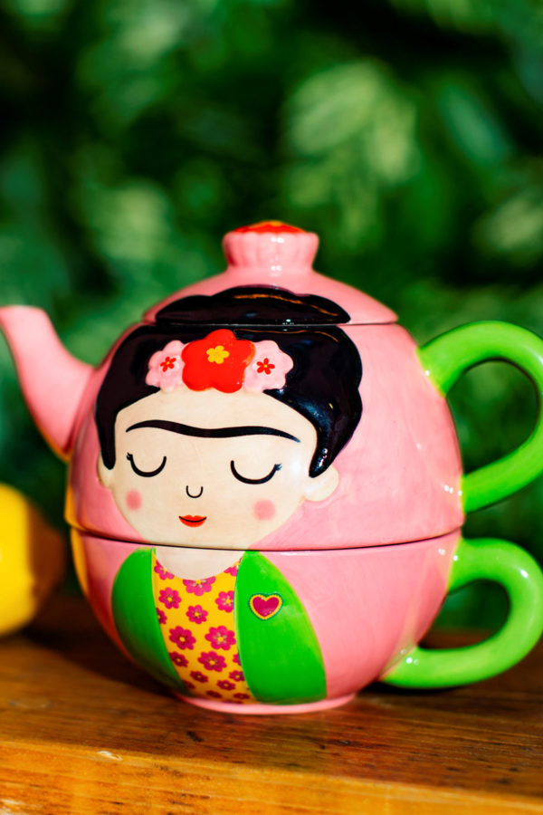 Ανάγλυφη Κεραμική Κούπα & Τσαγιέρα Frida Tea for One