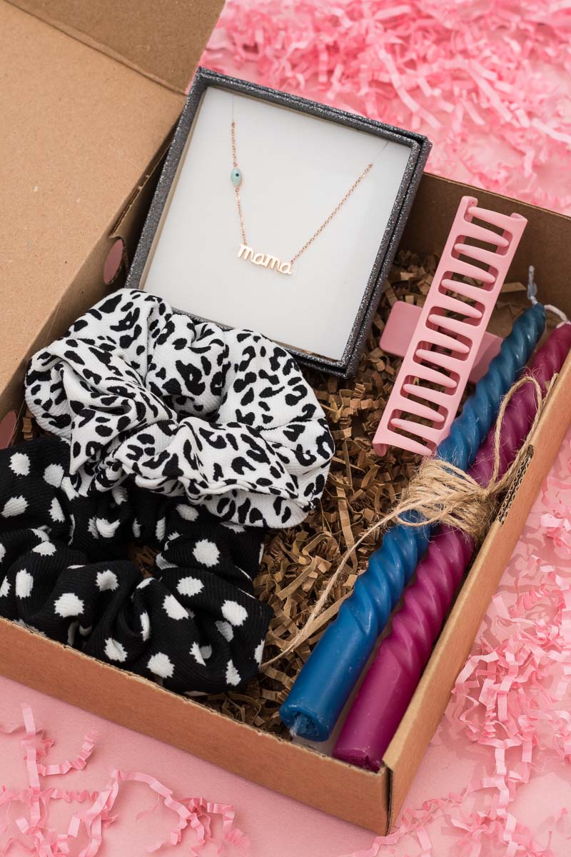 Mother΄s Day Gift Box "Μama" Necklace