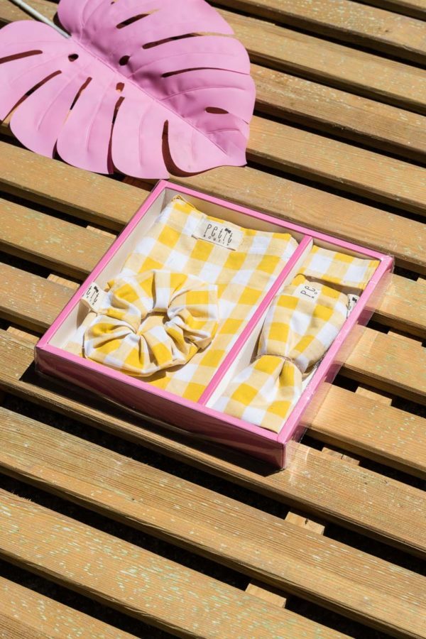 Summer Gift Set of 4 Κίτρινο Καρό Τσάντα, Νεσεσέρ, Κορδέλα & Scrunchie Petit Boutik