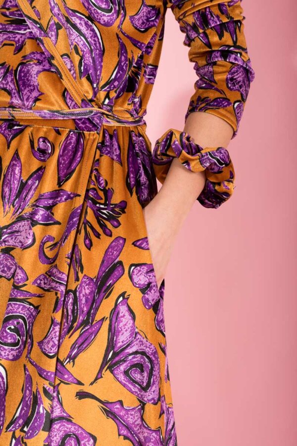 Caramel Purple Floral Wrap Dress Κρουαζέ Φόρεμα Βελούδινο Petit Boutik